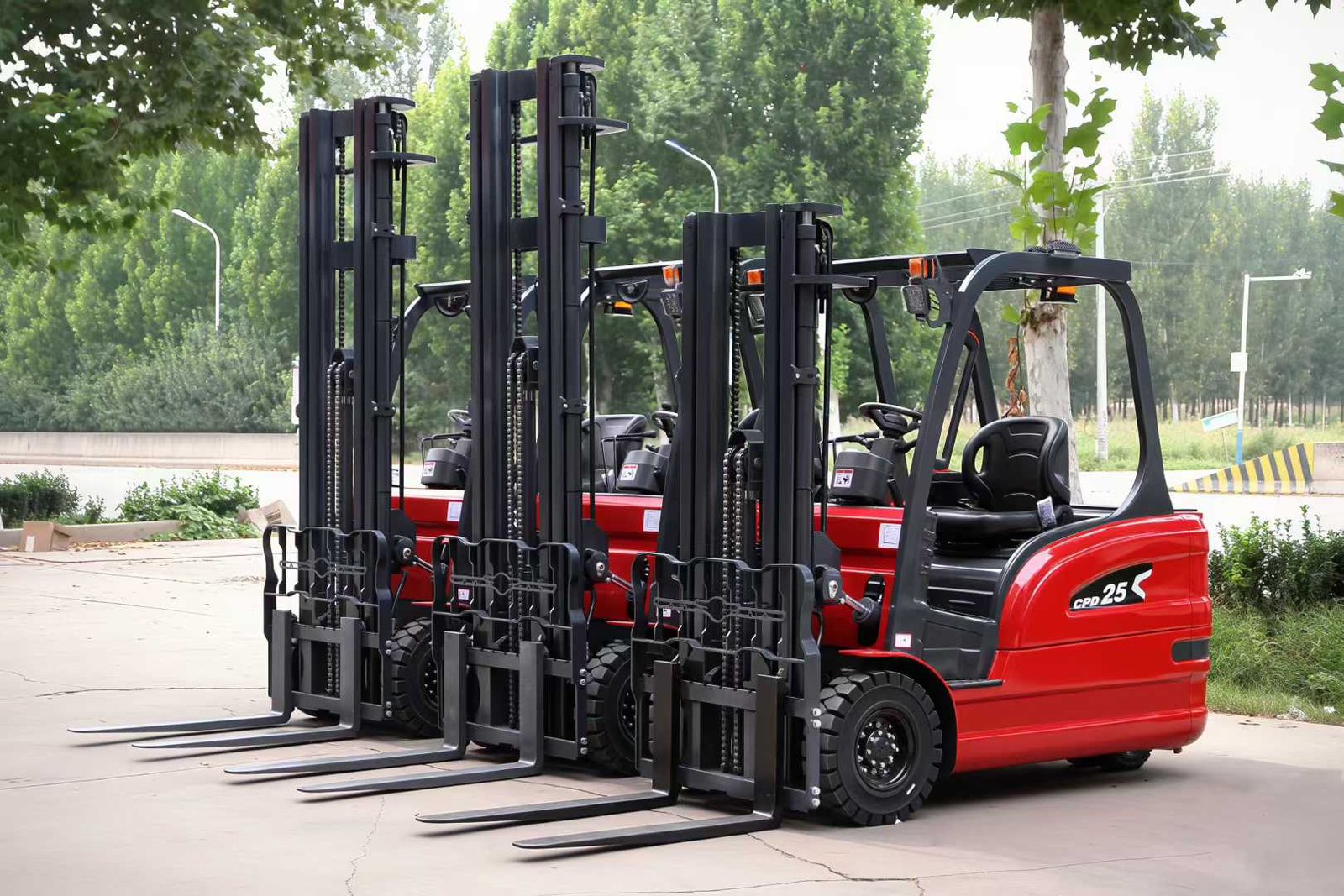2.5TON Electric Forklift - Image 2