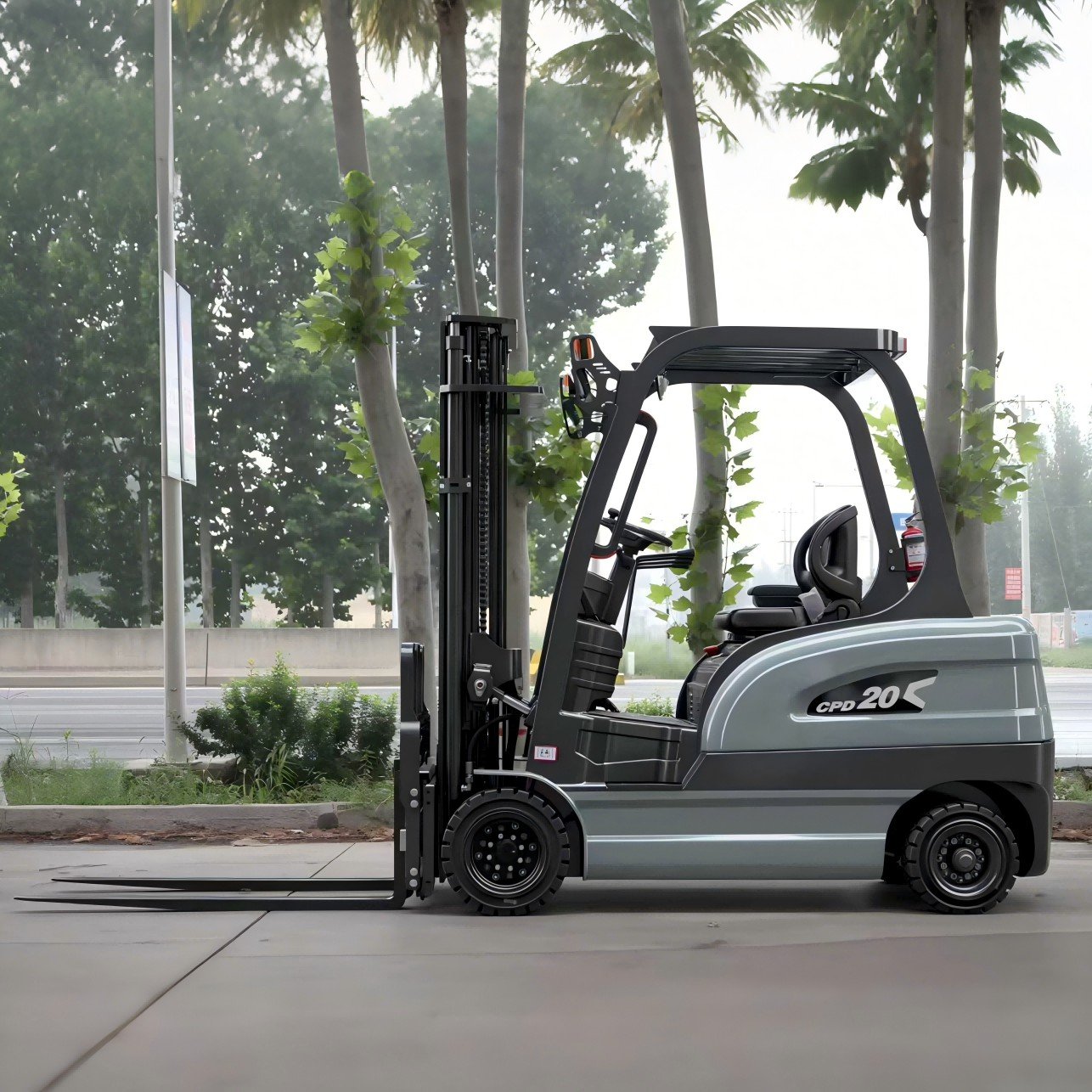 2TON Electric Forklift - Image 3